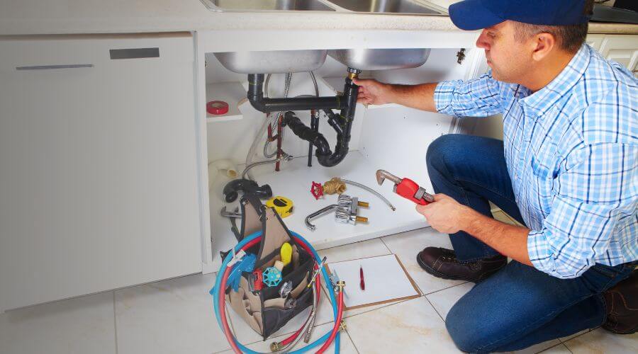 Expert burst pipe repair services in Penitas, TX